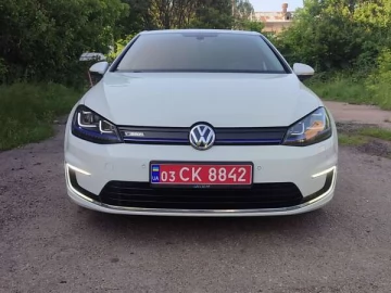 Авто Volkswagen E-Golf 2016 № 7733169