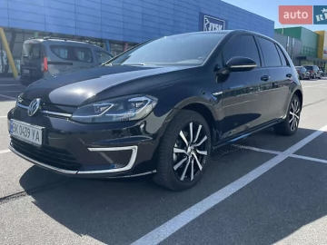 Авто Volkswagen E-Golf 2018 № 7733217