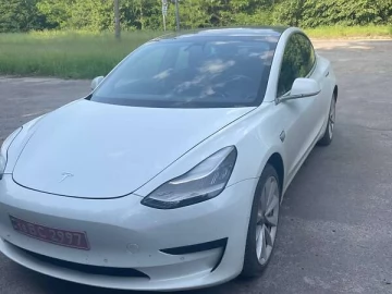 Авто Tesla Model 3 2019 № 7733234