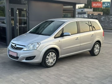 Авто Opel Zafira 2010 № 7733358