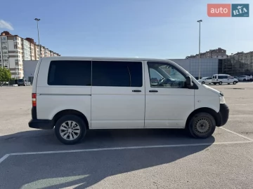 Авто Volkswagen Transporter 2009 № 7733403