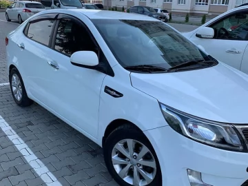 Авто KIA Rio 2012 № 7733410
