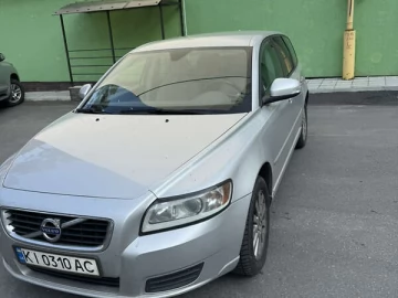 Авто Volvo V50 2010 № 7733421