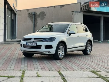 Авто Volkswagen Touareg 2011 № 7733540