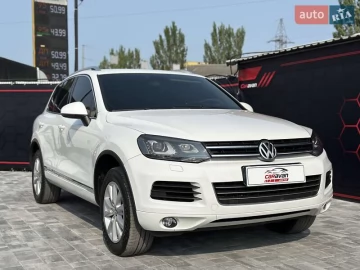 Авто Volkswagen Touareg 2012 № 7733549