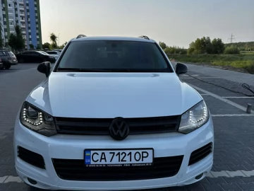 Авто Volkswagen Touareg 2012 № 7733551
