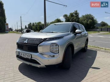 Авто Mitsubishi Outlander 2022 № 7733579