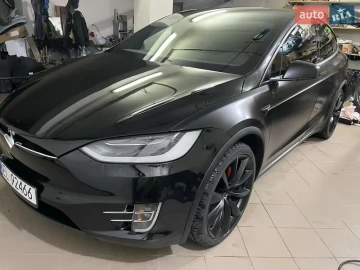 Авто Tesla Model X 2018 № 7733580