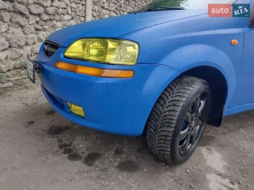 Авто Chevrolet Aveo 2004 № 7733657