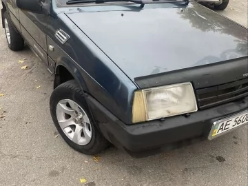 Авто ВАЗ 21099 2004 № 7734040