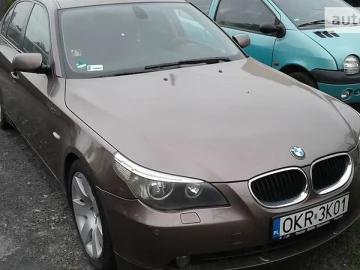 Авто BMW 5 Series 2004 № 7734075
