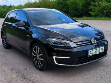Авто Volkswagen E-Golf 2018 № 7734135