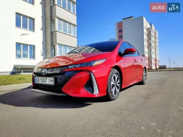 Авто Toyota Prius Prime 2017 № 7734294