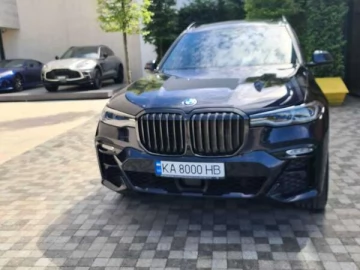 Авто BMW X7 2022 № 7734311