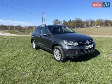 Авто Volkswagen Touareg 2012 № 7734361