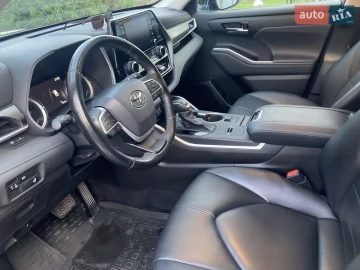 Авто Toyota Highlander 2022 № 7734381