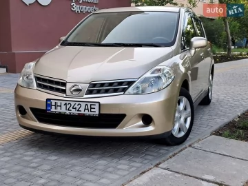 Авто Nissan Tiida 2010 № 7734512