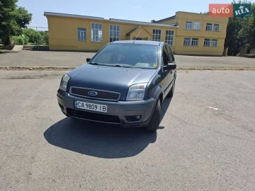 Авто Ford Fusion 2003 № 7734813
