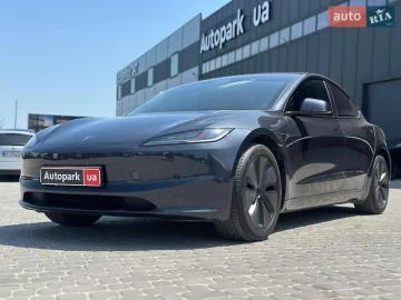 Авто Tesla Model 3 2024 № 7734884
