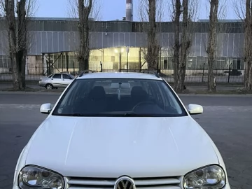 Авто Volkswagen Golf 2001 № 7734922