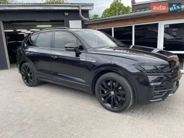 Авто Volkswagen Touareg 2019 № 7735424