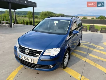 Авто Volkswagen Touran 2008 № 7735471