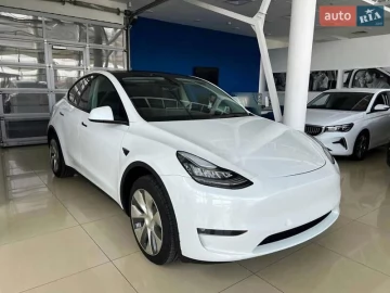 Авто Tesla Model Y 2021 № 7735908
