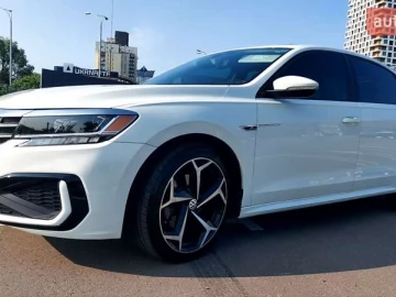 Авто Volkswagen Passat 2020 № 7735912