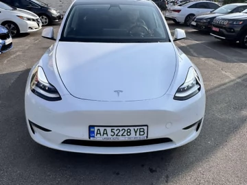 Авто Tesla Model Y 2021 № 7735918