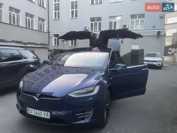 Авто Tesla Model X 2018 № 7735927