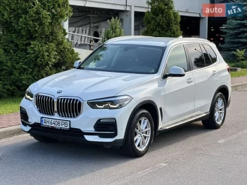 Авто BMW X5 2018 № 7735941
