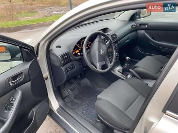 Авто Toyota Avensis 2005 № 7736037
