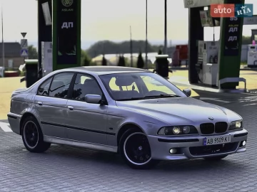 Авто BMW 5 Series 2001 № 7736041