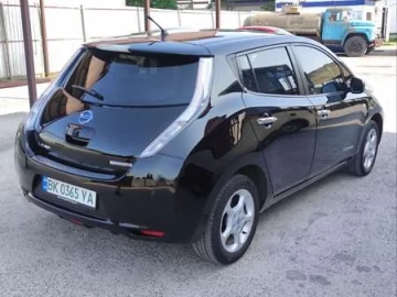 Авто Nissan Leaf 2011 № 7736312