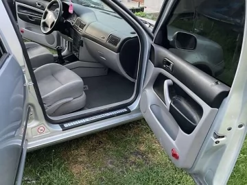 Авто Volkswagen Golf 2002 № 7736553