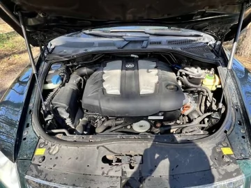 Авто Volkswagen Touareg 2005 № 7736589