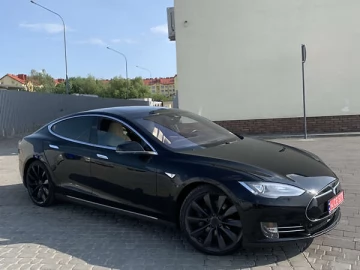 Авто Tesla Model S 2015 № 7736881