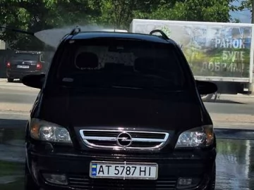 Авто Opel Zafira 2005 № 7737106