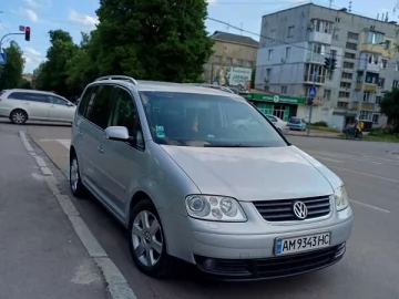 Авто Volkswagen Touran 2003 № 7737296