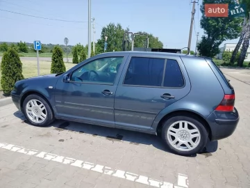 Авто Volkswagen Golf 2000 № 7737303