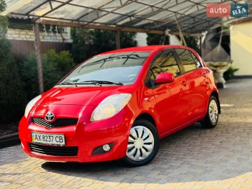 Авто Toyota Yaris 2011 № 7737416