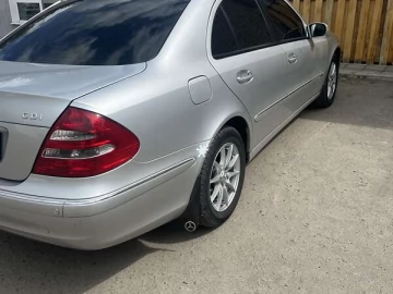 Авто Mercedes E-Class 2002 № 7737444