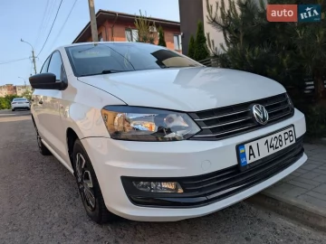 Авто Volkswagen Polo 2017 № 7737472