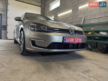 Авто Volkswagen E-Golf 2017 № 7737892