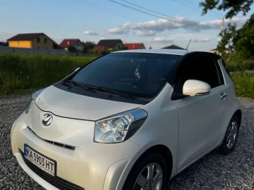 Авто Toyota Iq 2009 № 7737997