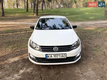 Авто Volkswagen Polo 2017 № 7738020