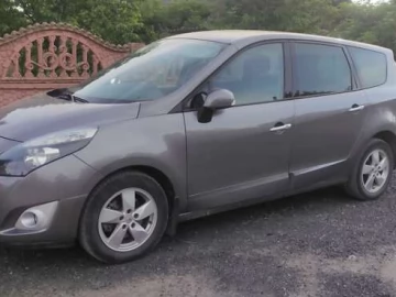 Авто Renault Grand Scenic 2011 № 7738032