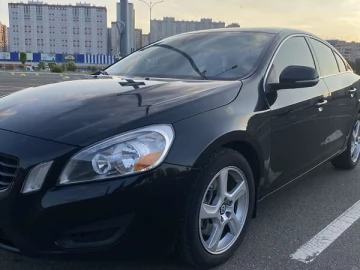 Авто Volvo S60 2012 № 7738063
