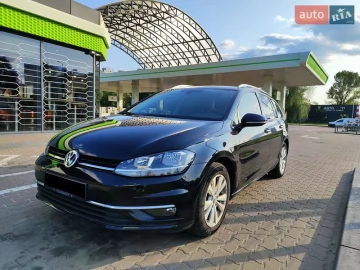 Авто Volkswagen Golf 2017 № 7738095