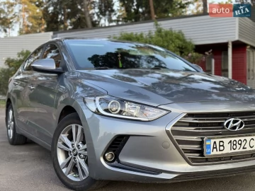 Авто Hyundai Elantra 2018 № 7738120